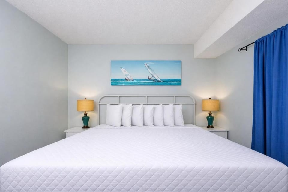 Island Winds East 106 Apartment in West Beach