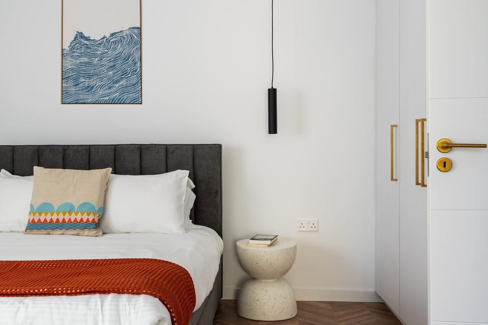 Bed, Photo of the whole room, Bedroom