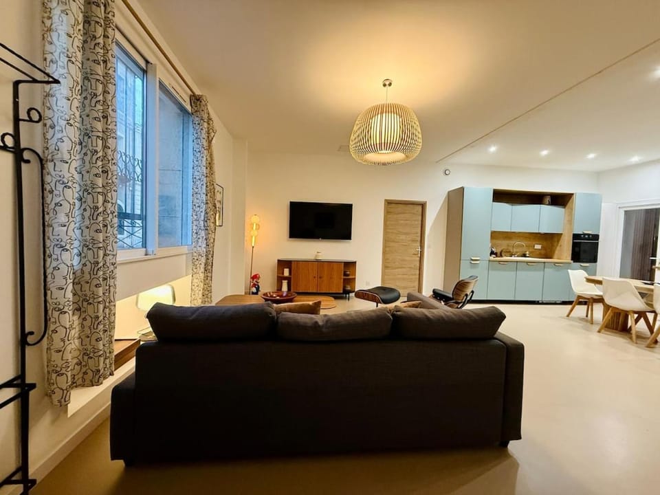 ''Jacky'' Maison de Ville avec Patio, Climatisée Apartment in Occitanie