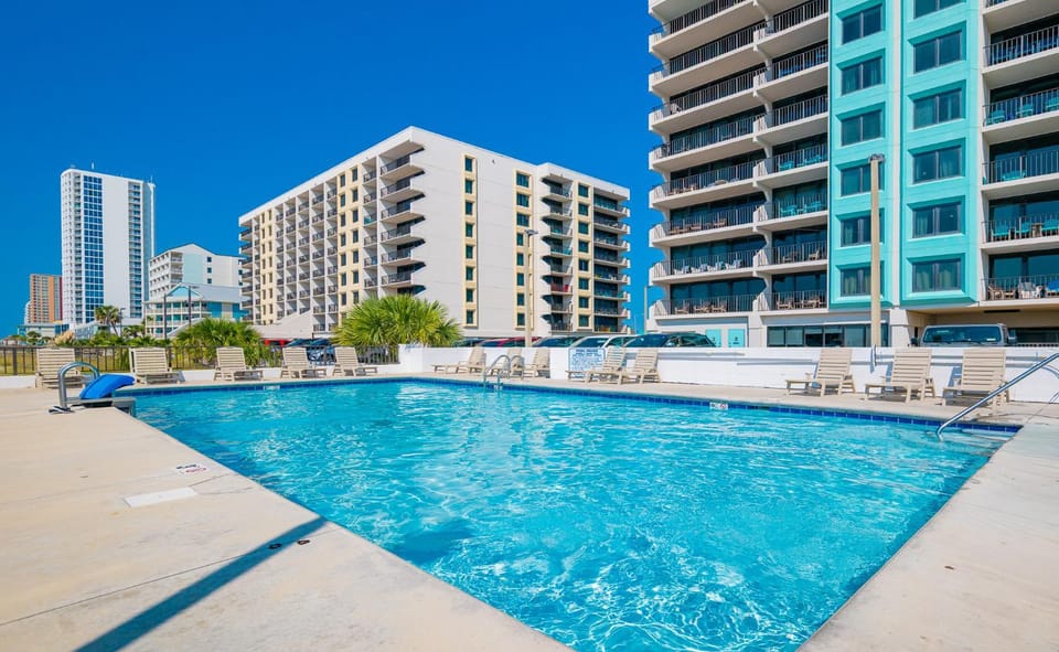 Island Winds East 207 Apartment in West Beach