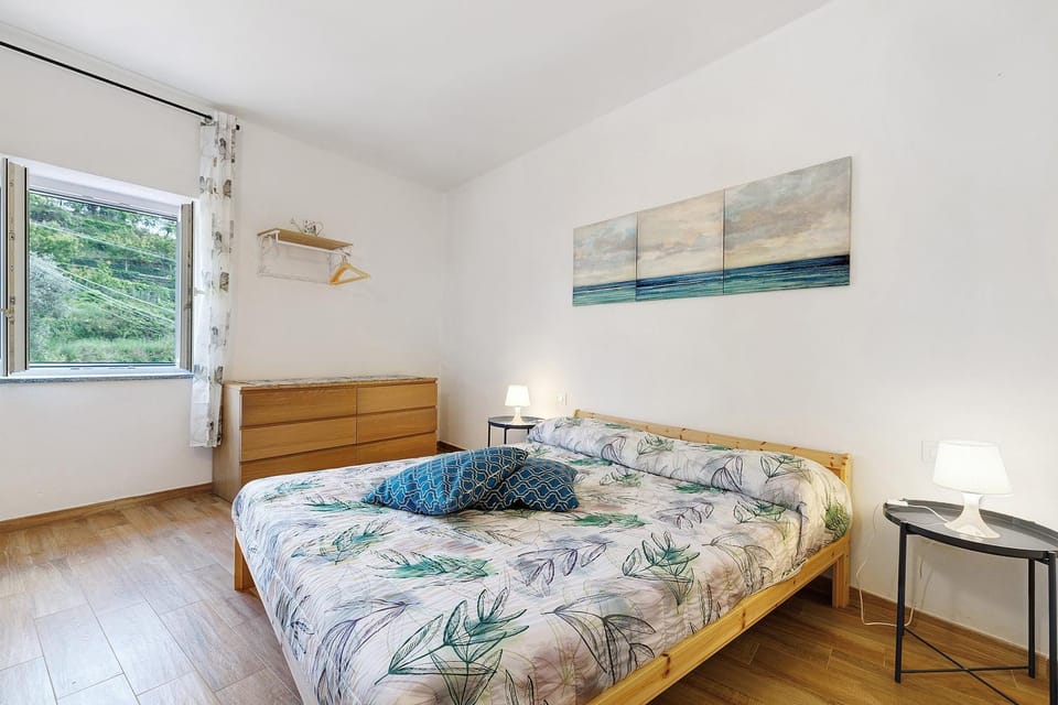 Living room, Bedroom
