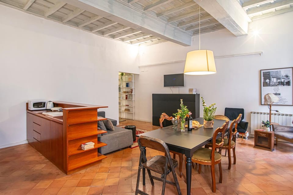 Kitchen or kitchenette, Living room, Dining area