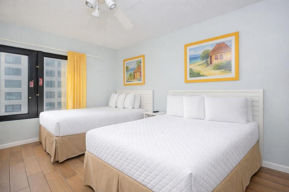Island Winds East 209 Apartment in West Beach