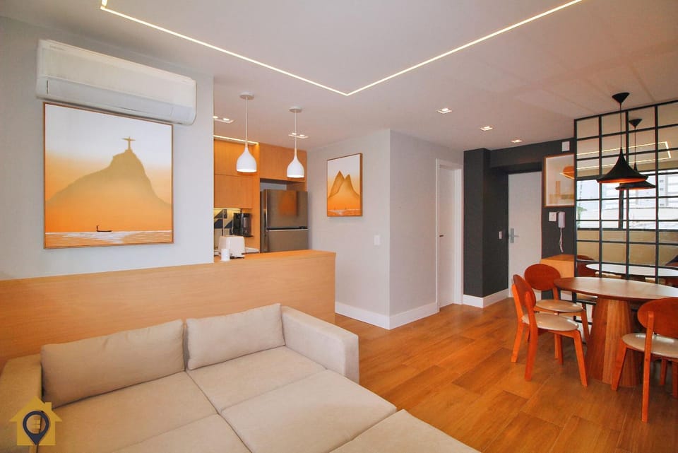 Apto Luxuoso 2 Qtos • 6 Pessoas • Passos da Praia Apartment in Rio de Janeiro