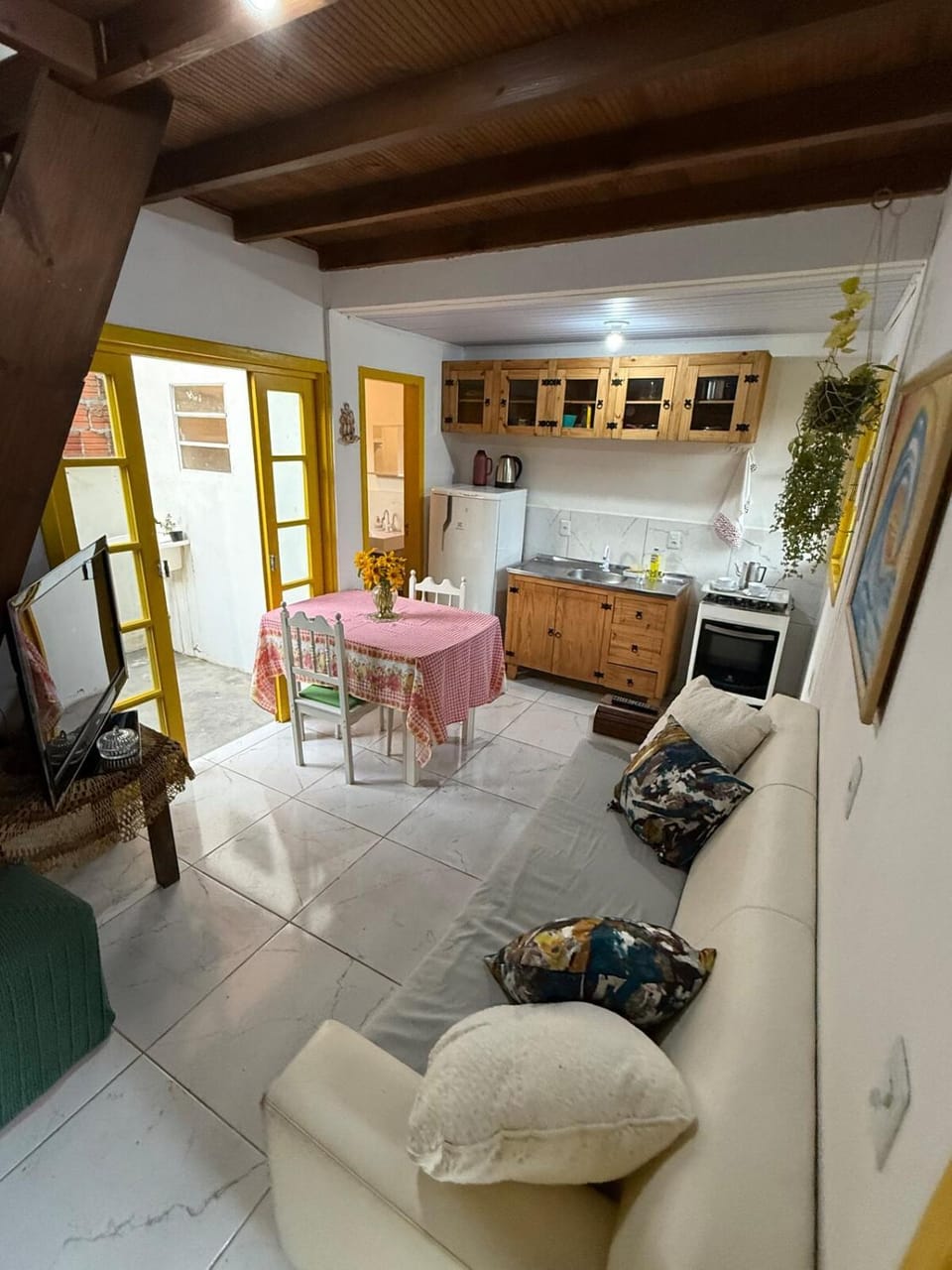 Kitchen or kitchenette, Living room, Dining area