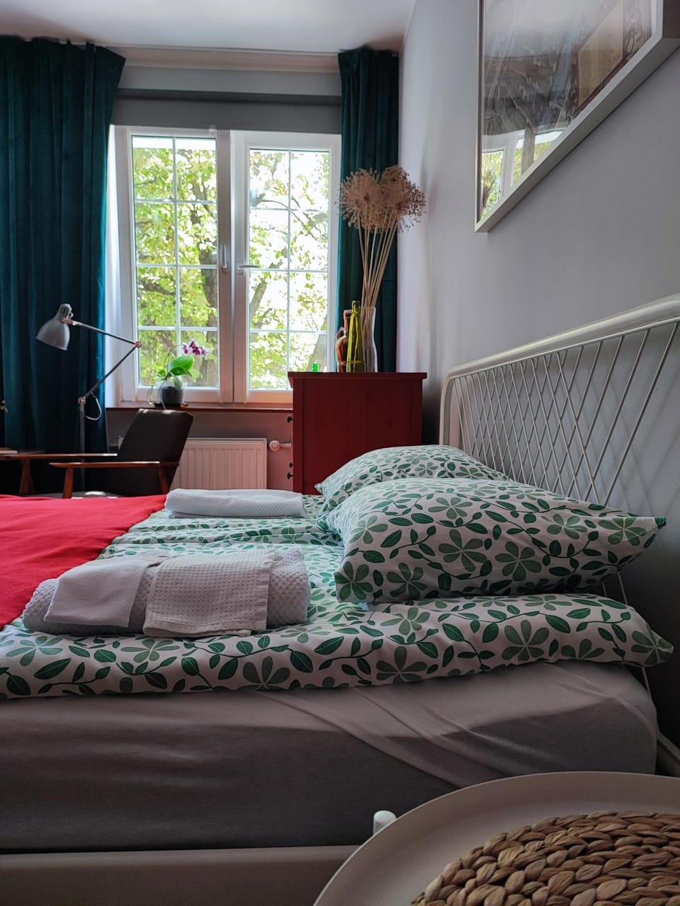 Bed, Photo of the whole room
