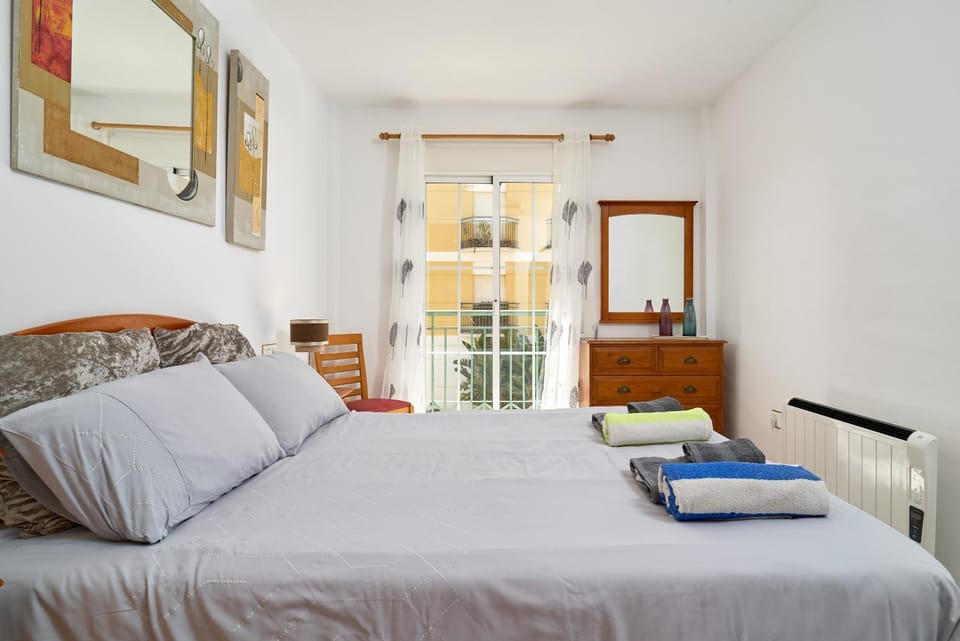 Property building, Living room, Bedroom