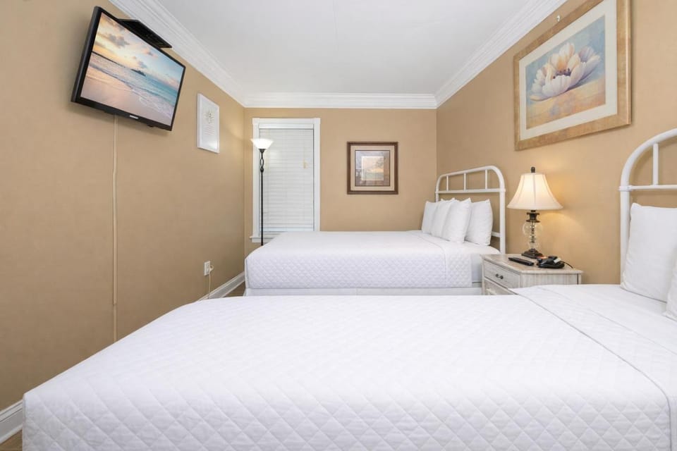 Island Winds East 501 Apartment in West Beach