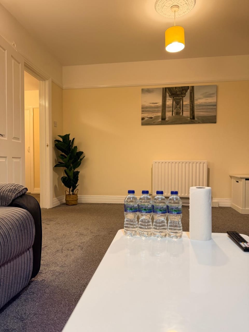 Living room, Seating area, internet