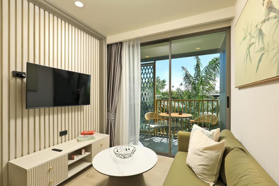 TV and multimedia, Seating area