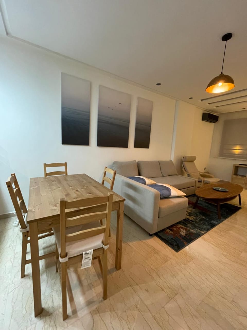 Seating area, Dining area