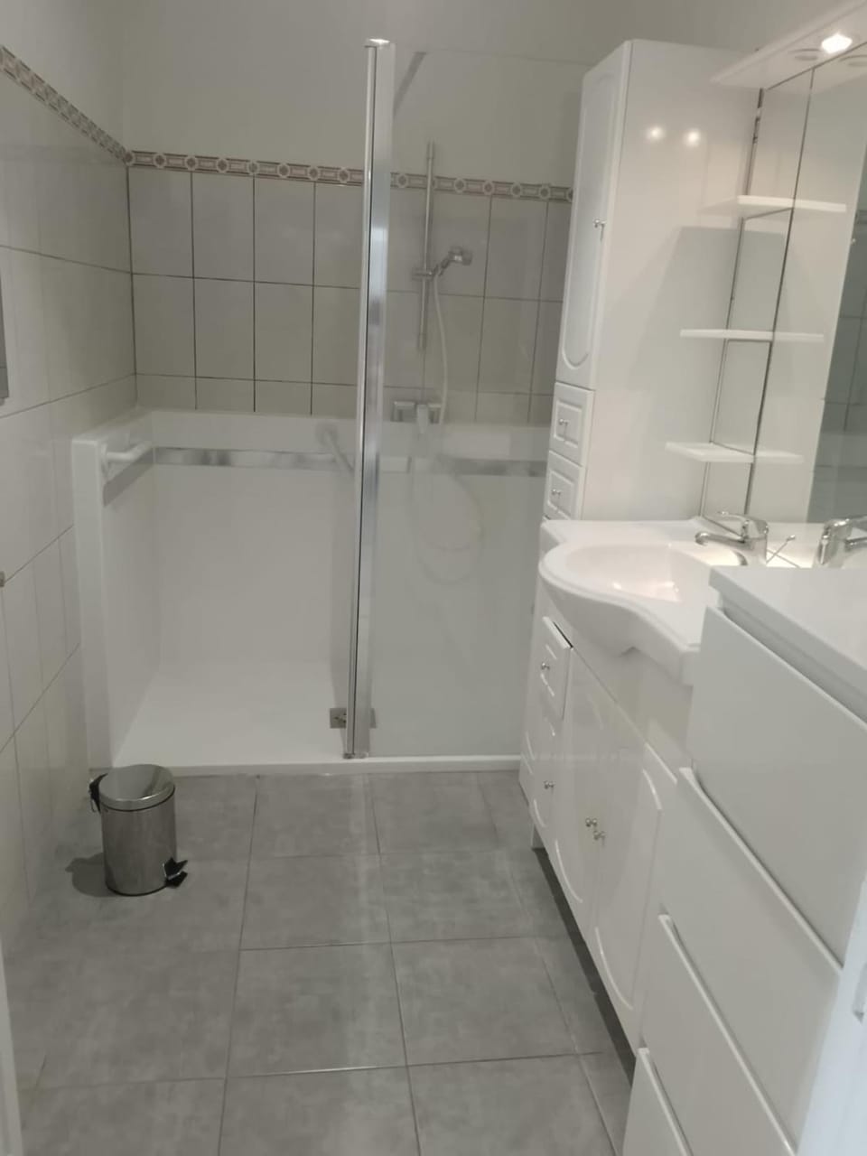 Shower, Bathroom