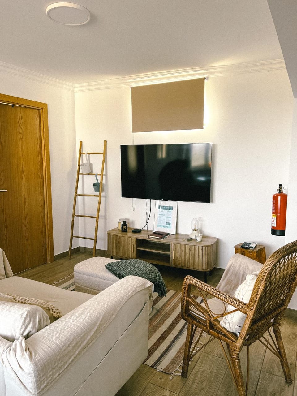 Communal lounge/ TV room