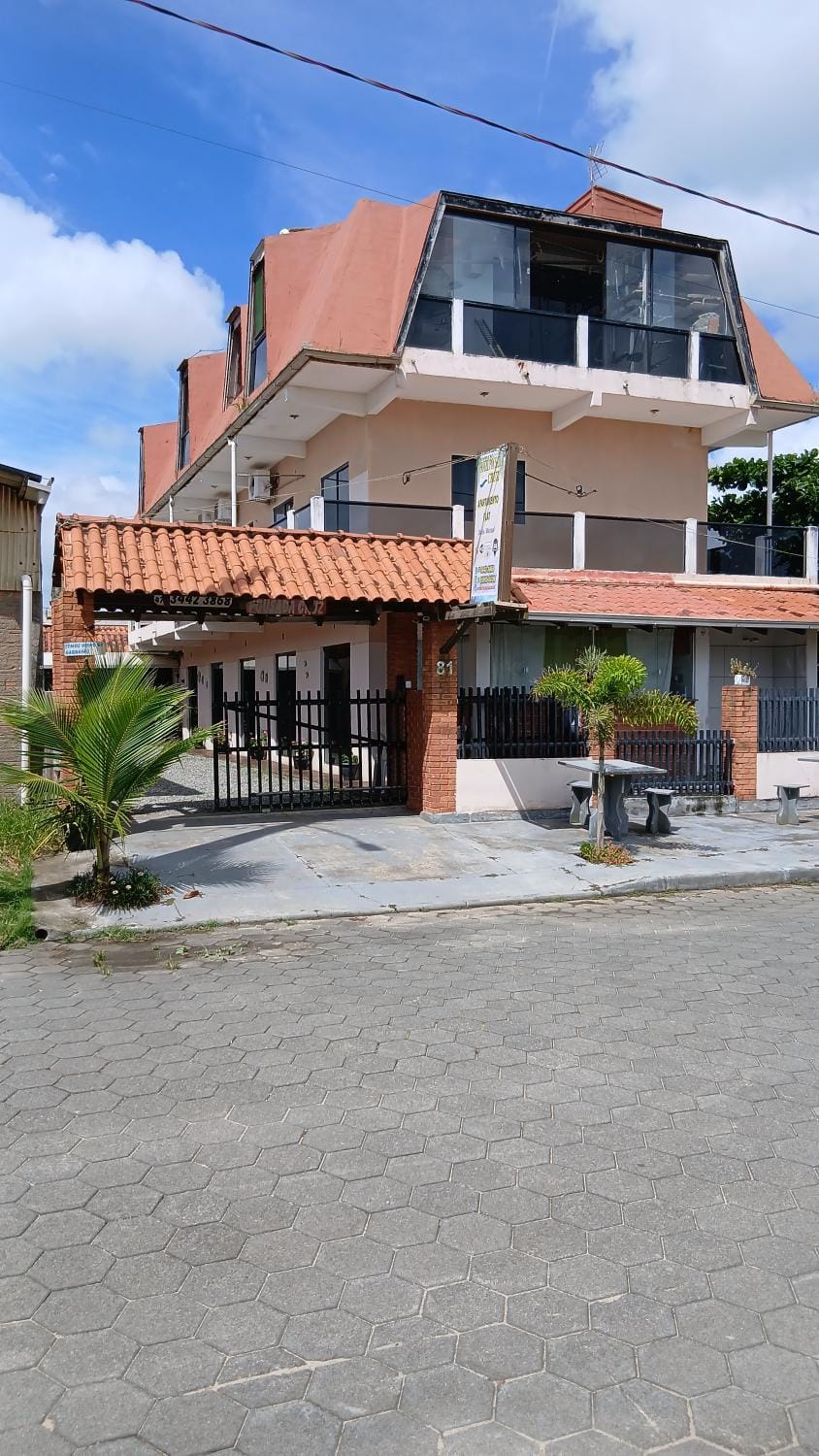 hotel pousada cruz Hotel in State of Santa Catarina