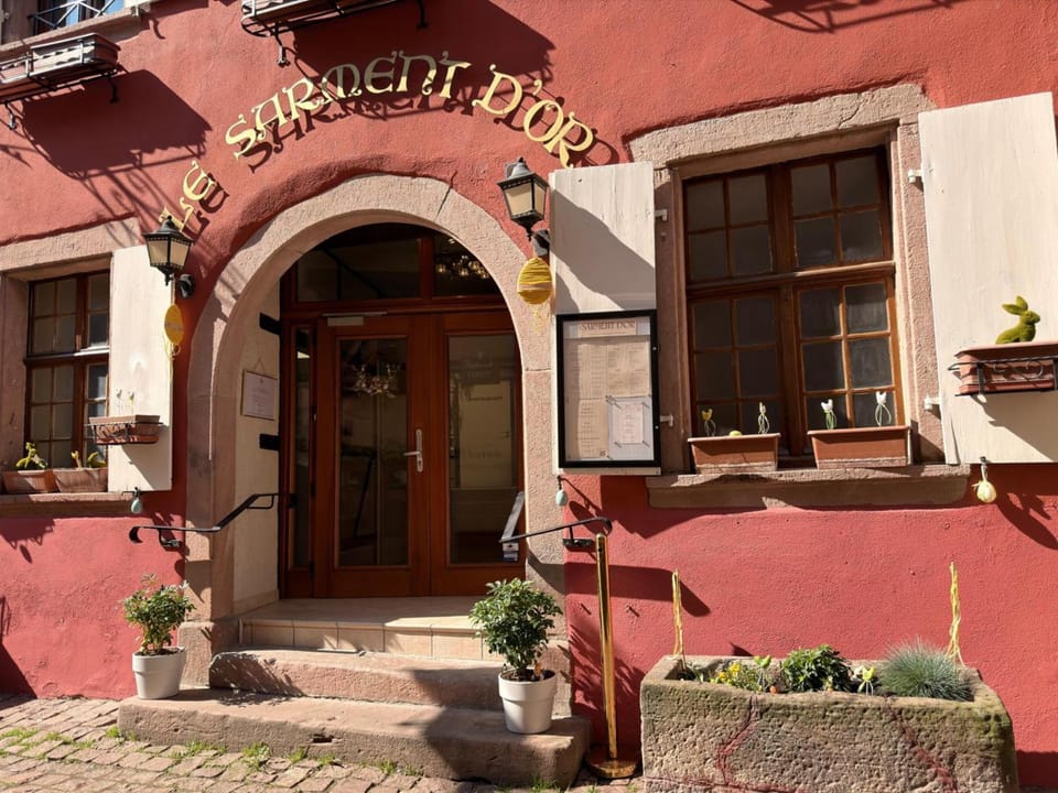 Property building, Restaurant/places to eat, Facade/entrance