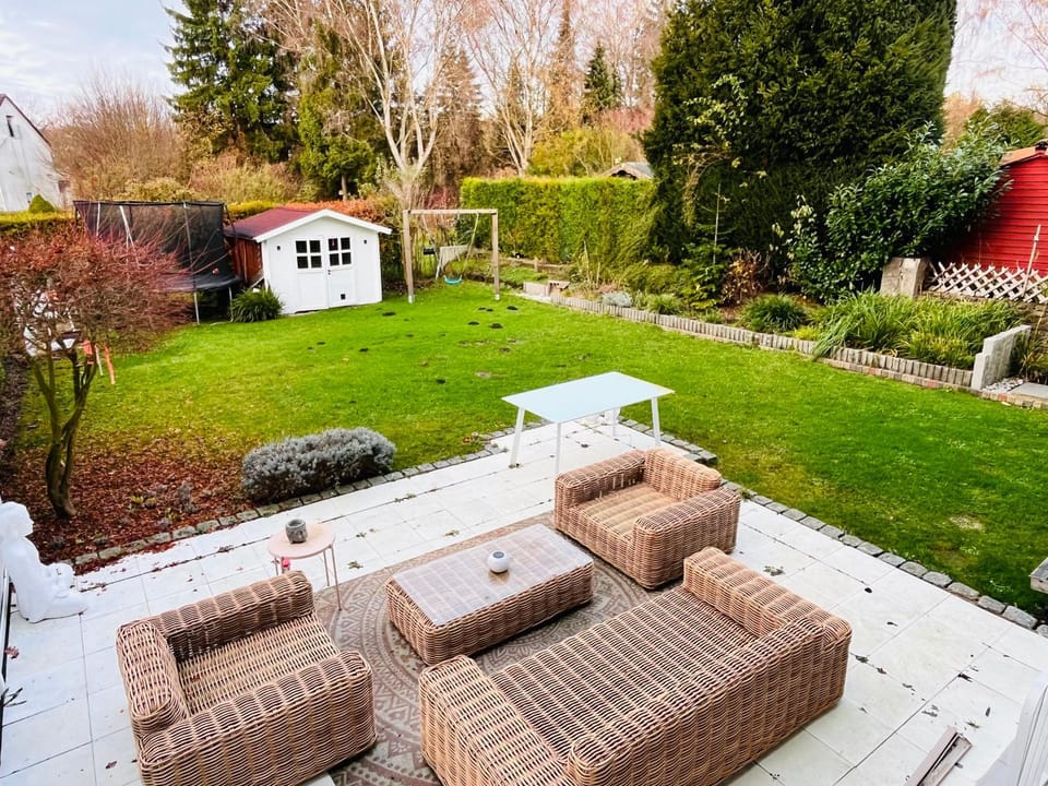 Garden, Garden, Balcony/Terrace, Balcony/Terrace, Seating area, Garden view