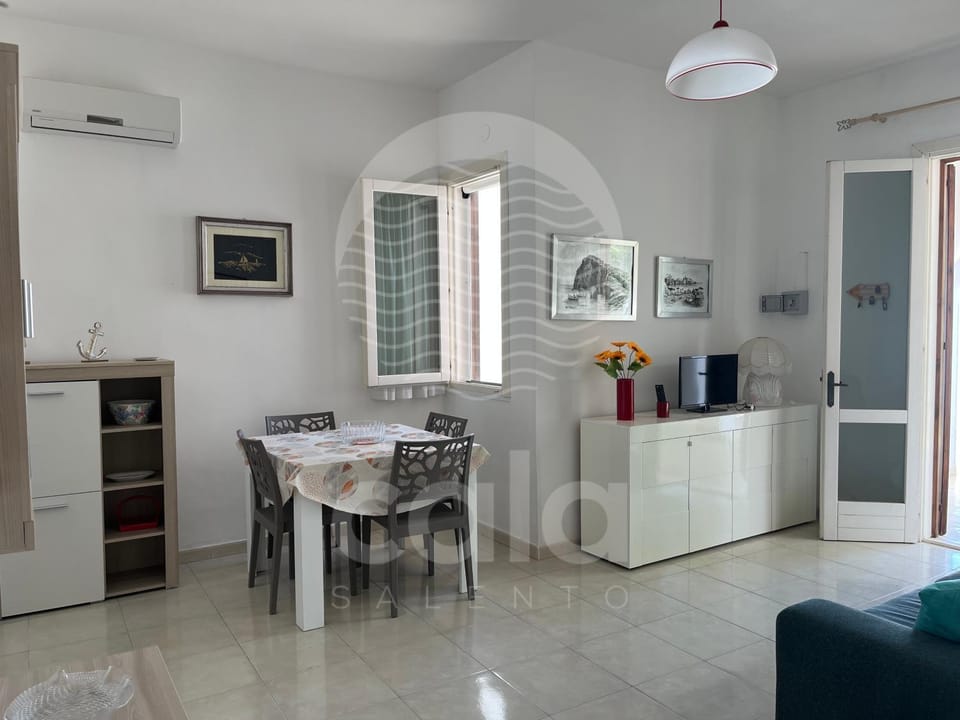 Living room, Dining area, air conditioner