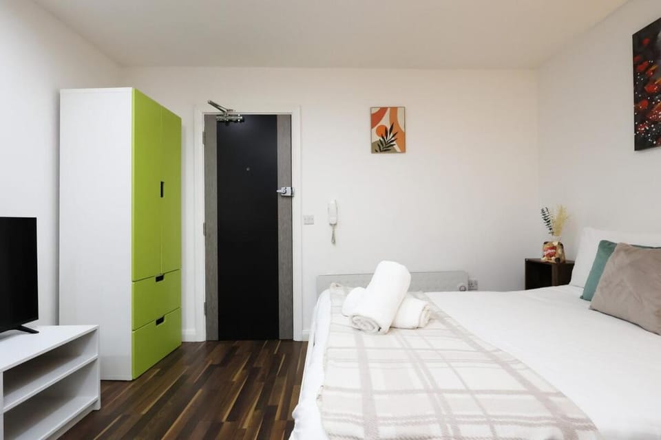 CentralHub2 1BD Studio- Contractor & Travelers Apartment in Cardiff