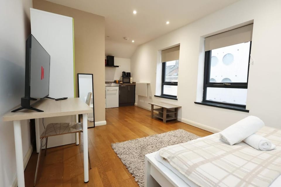 CentralHub2 1BD Studio- Contractor & Travelers Apartment in Cardiff