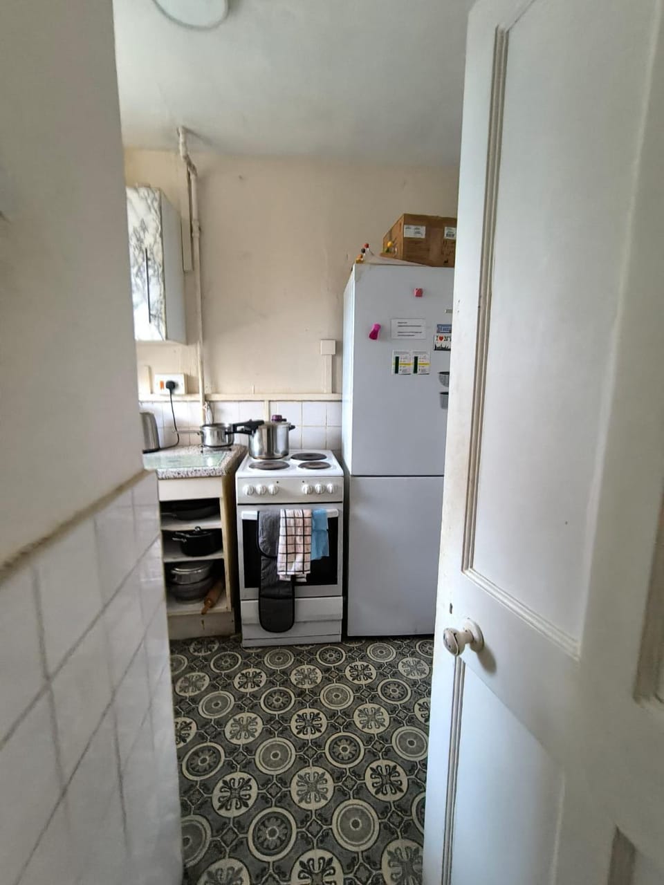 Double bedroom in a quiet neighbourhood Vacation rental in London