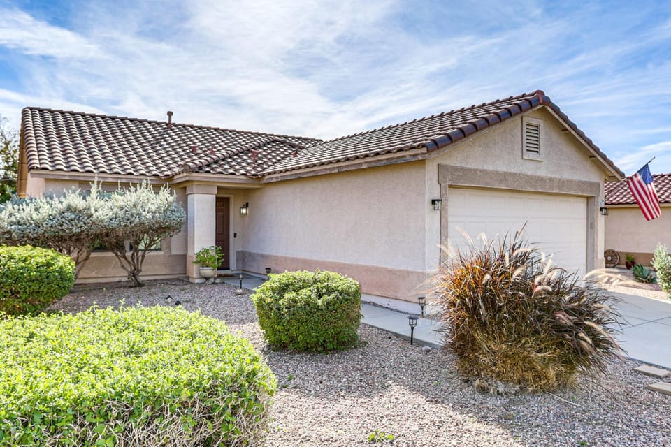 Snowbird Retreat w/ Putting Green in Phoenix Area! House in Phoenix