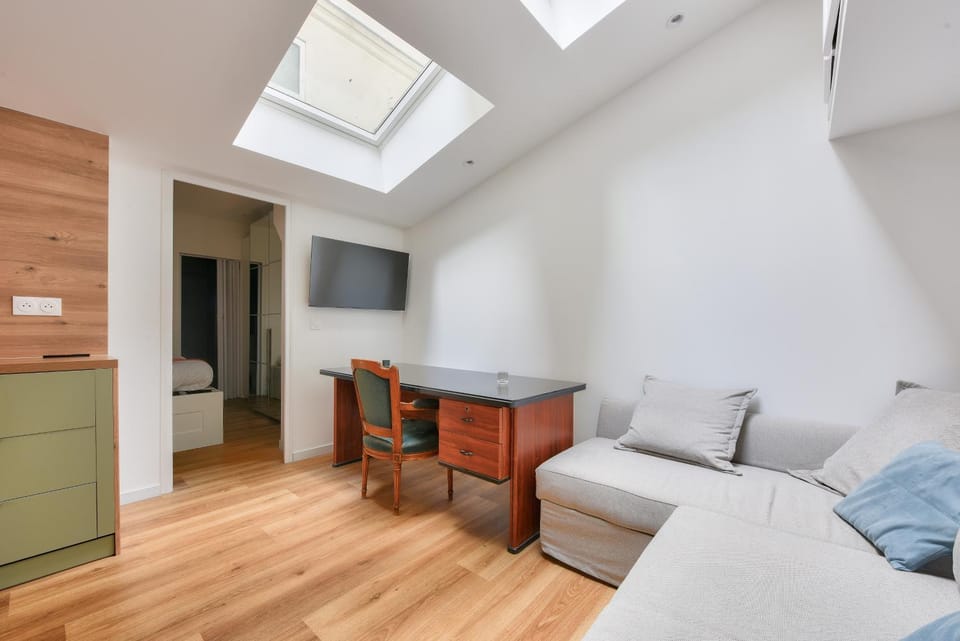 Living room, Seating area