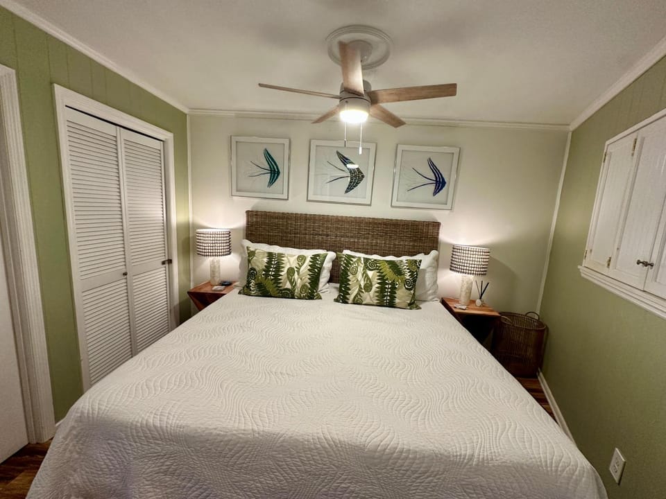 Bed, Bedroom, wardrobe