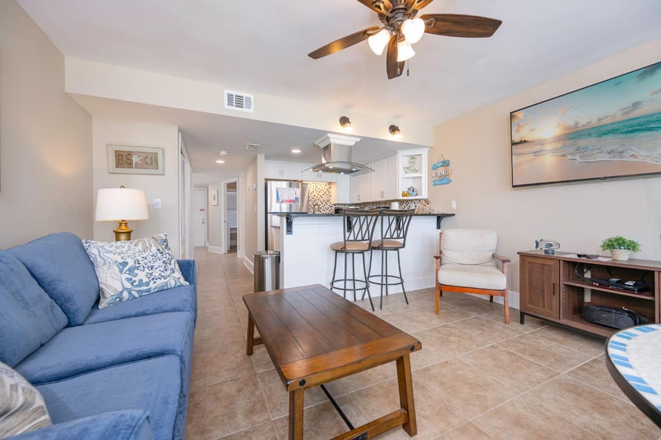 Island Winds West 677 Apartment in West Beach