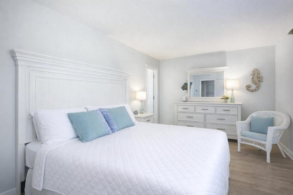 Island Winds West 778 Apartment in West Beach