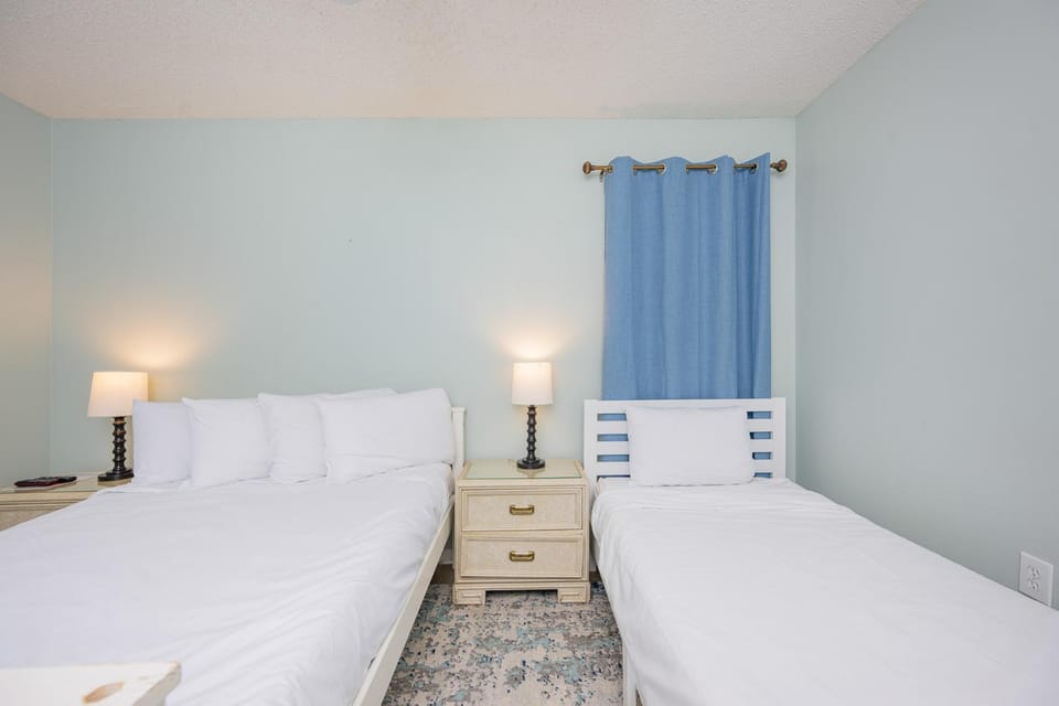Island Winds West 871 Apartment in West Beach