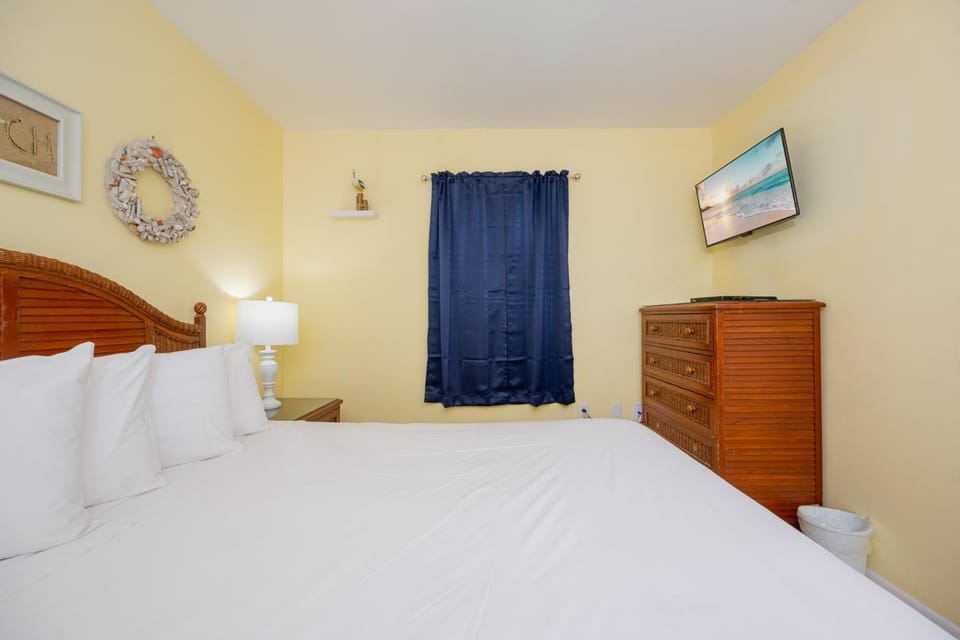 Island Winds West 876 Apartment in West Beach