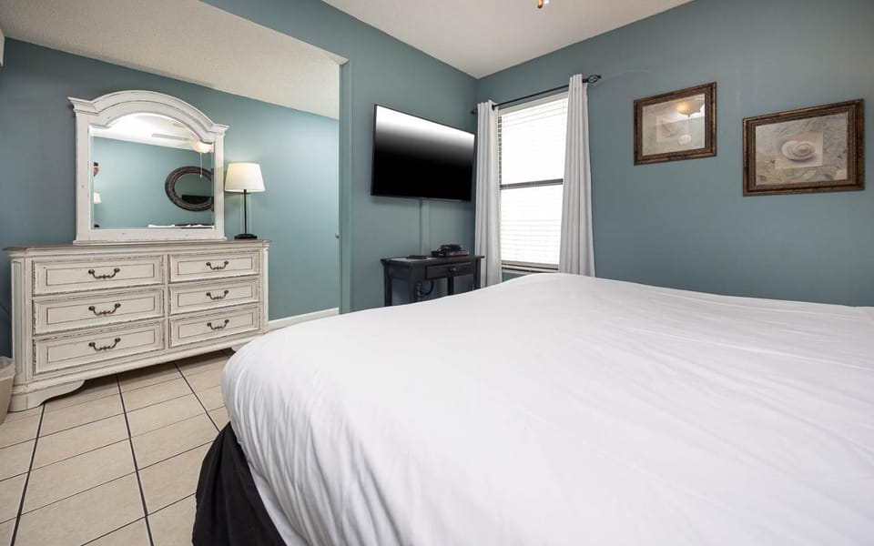 Island Winds West 877 Apartment in West Beach