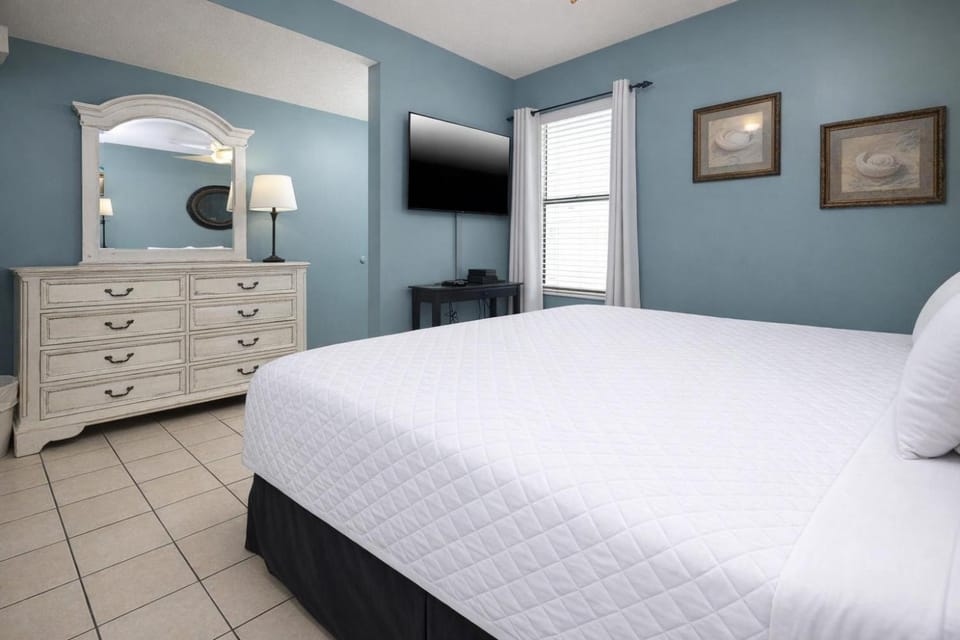 Island Winds West 877 Apartment in West Beach