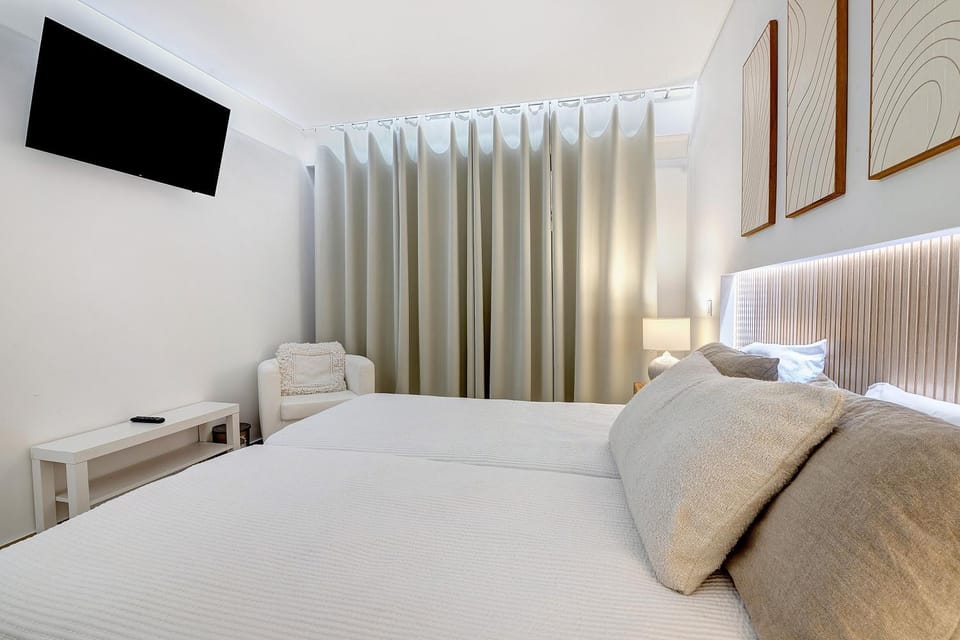 Living room, Bedroom