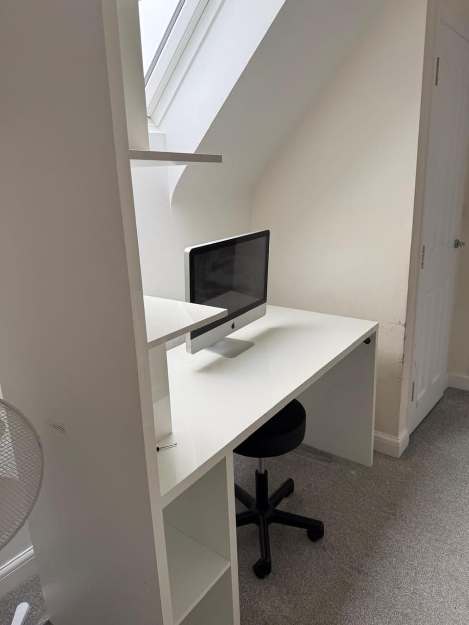 Spacious Modern 5-Bedroom Detached Home in Corby Apartment in Corby
