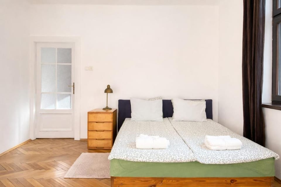 Cultural Hot Spot - Old Town Apartment in Krakow