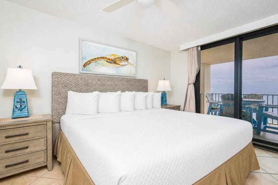 Phoenix East 1010 Apartment in Orange Beach