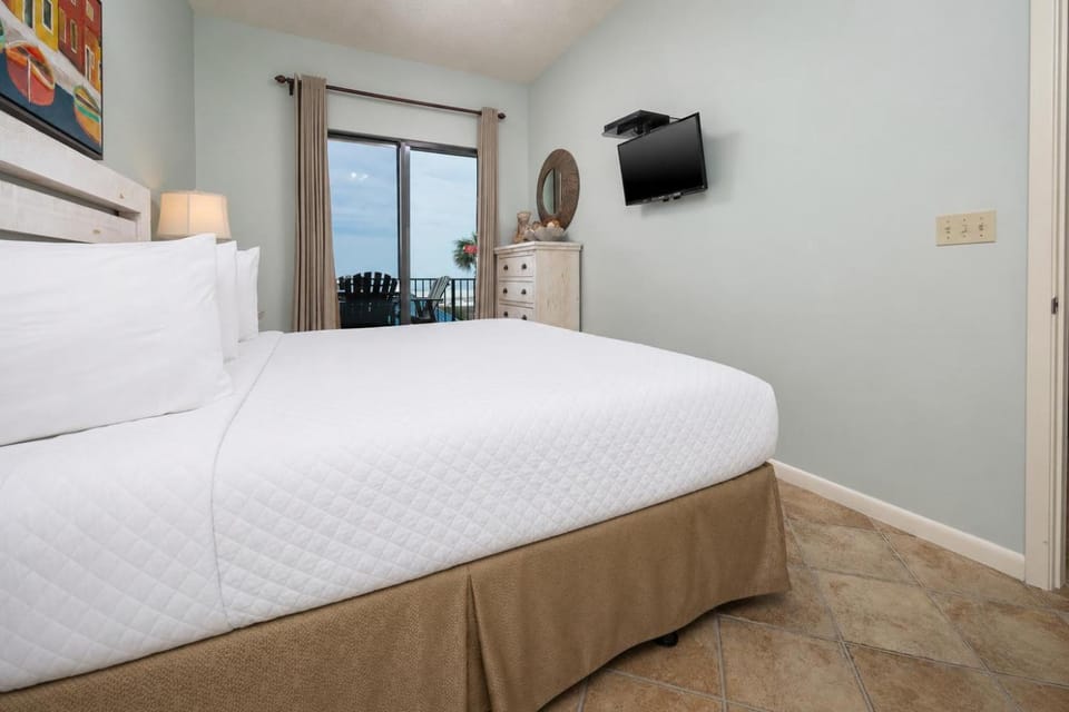 Phoenix East 103 Apartment in Orange Beach