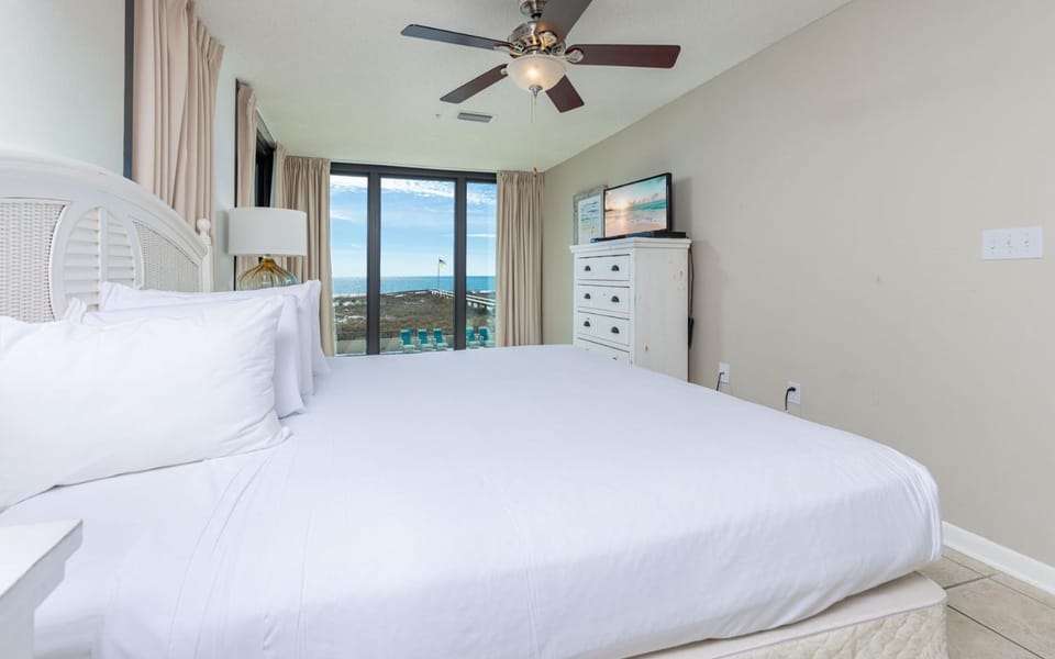 Phoenix East 107 Apartment in Orange Beach