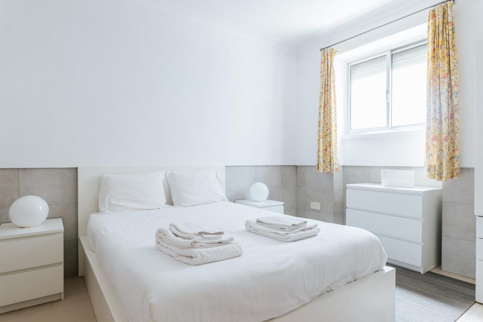 Lisbon Tagus River&Terrace Flat Apartment in Lisbon