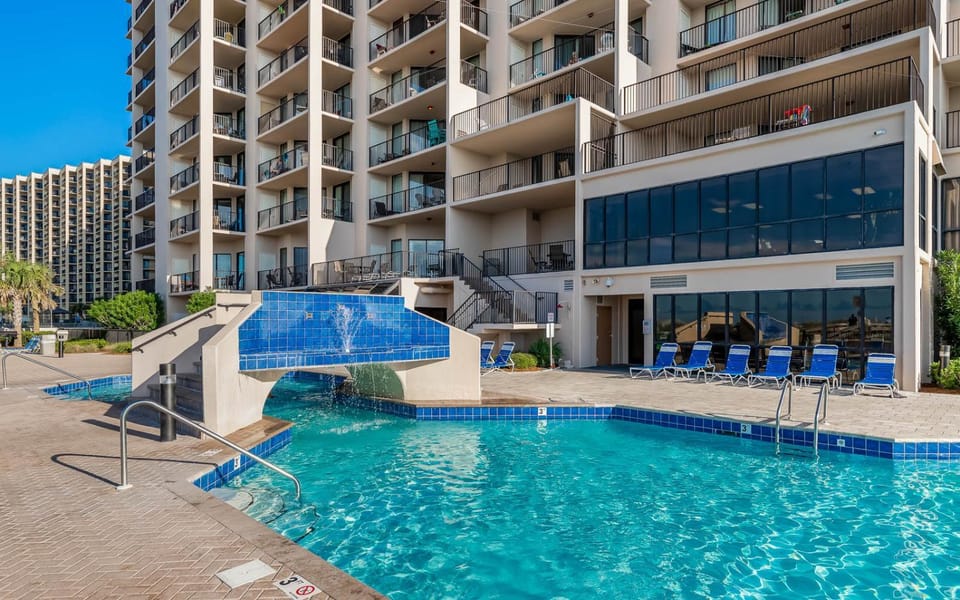 Phoenix East 111 Apartment in Orange Beach