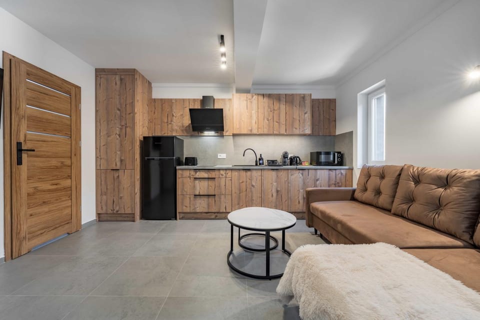 Seating area, kitchen