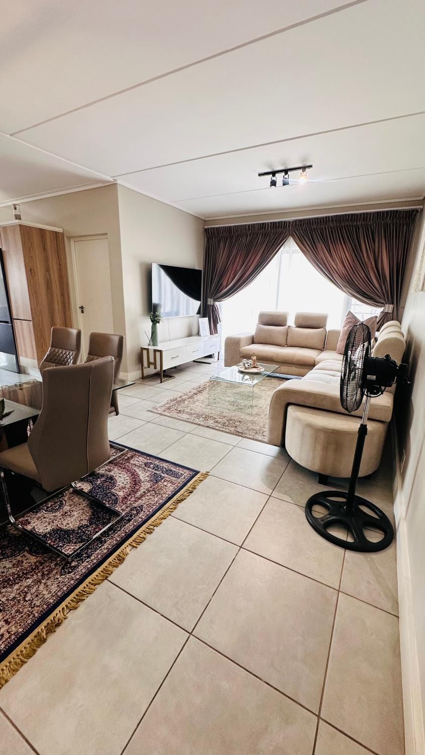 Munyaka Luxe 4 mins away from Mall of Africa Apartment in Sandton