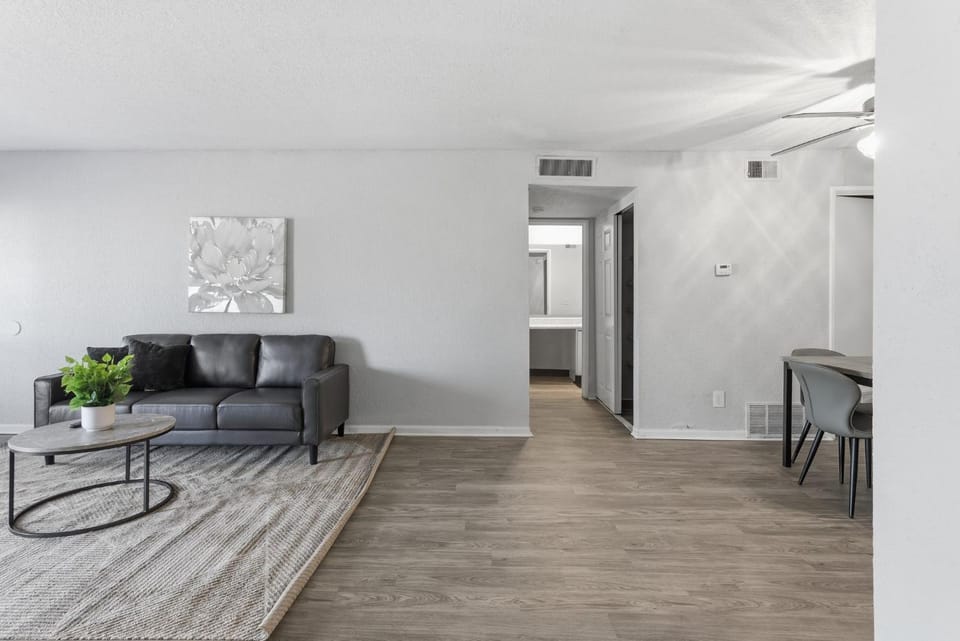 Relaxing space with open living area Apartment in Kansas City