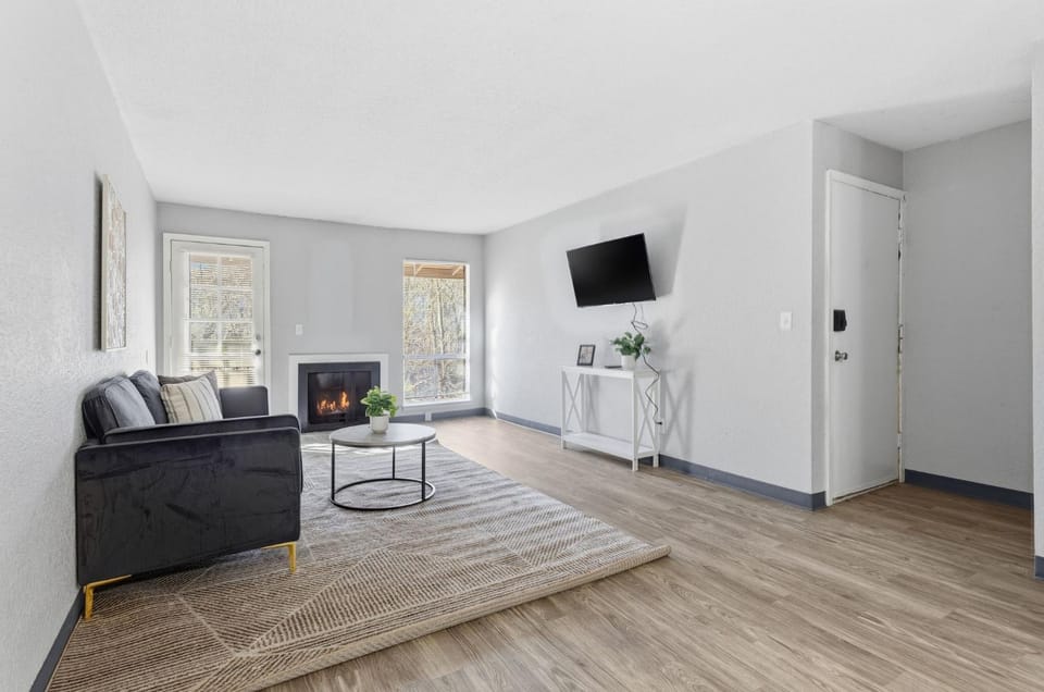 Comfortable stay with smart layout Apartment in Kansas City