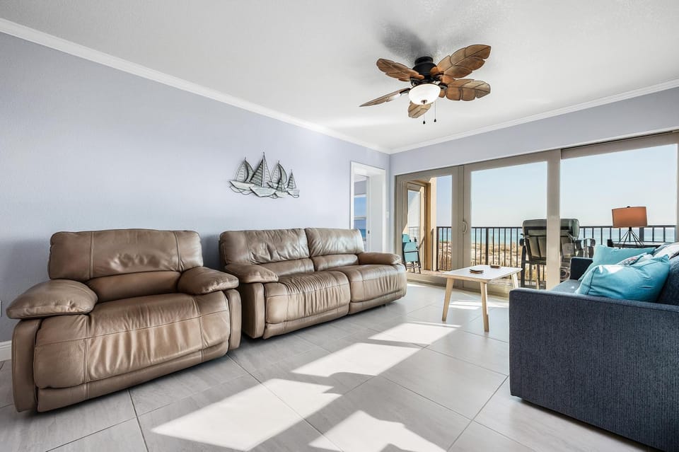 Emerald Towers 1007 Apartment in Okaloosa Island