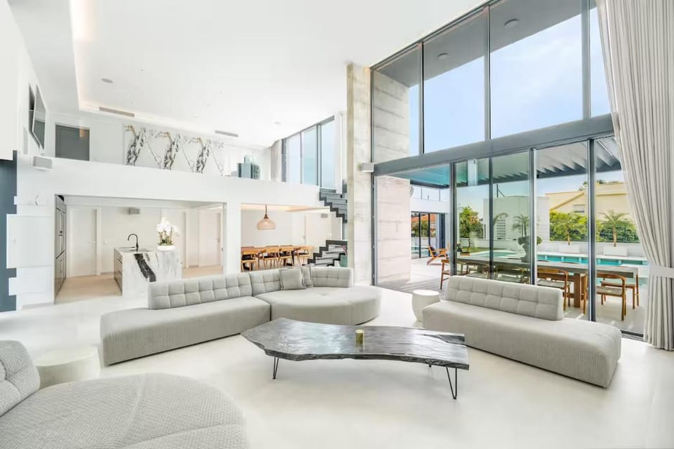 Communal lounge/ TV room, Living room