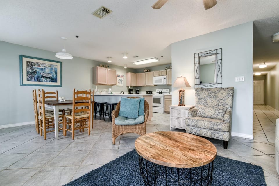 Grand Caribbean East #111 Apartment in Destin