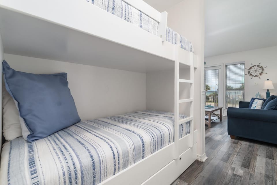 Grand Caribbean West #203 Apartment in Destin