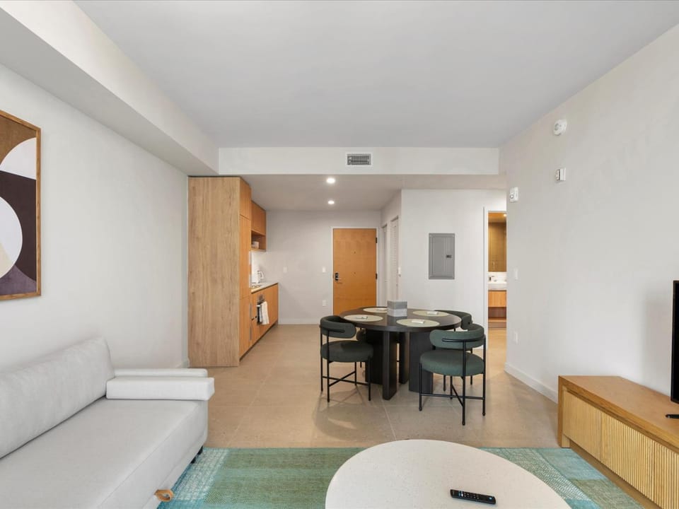 Kitchen or kitchenette, Living room, Dining area